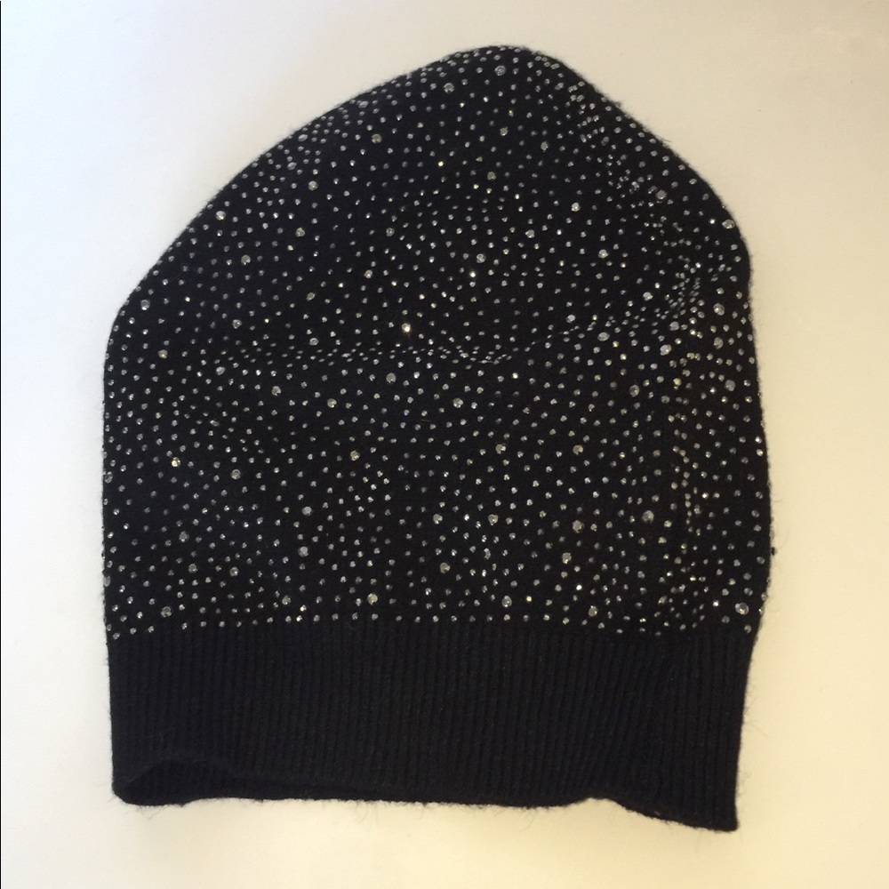 LA FIORENTINA RHINESTONE EMBELLISHED BEANIE BLACK NWOT